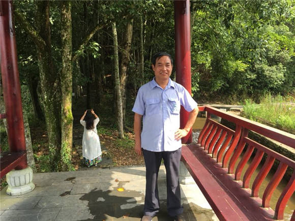 齊貴飛--峽谷深處一抹春